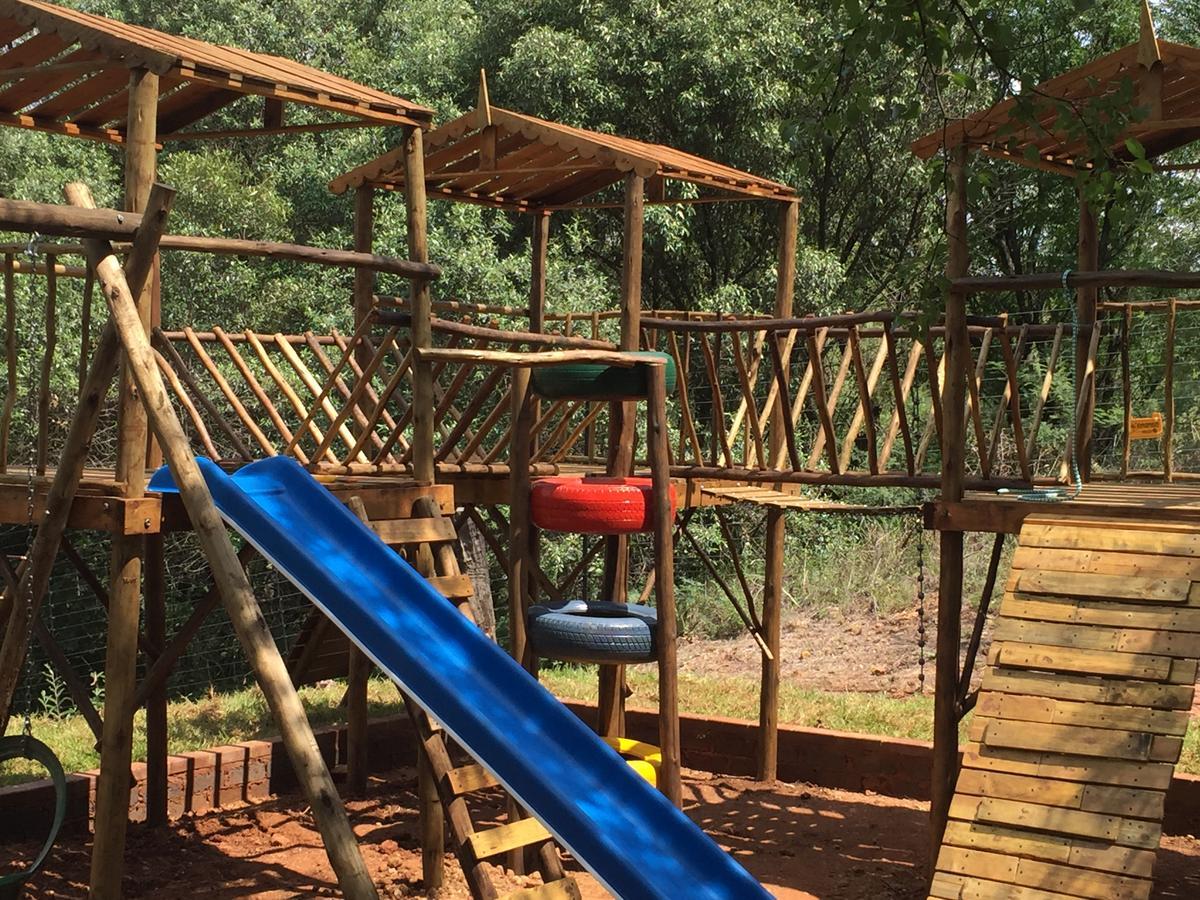 エスターズ カントリー ロッジ Hekpoort エクステリア 写真